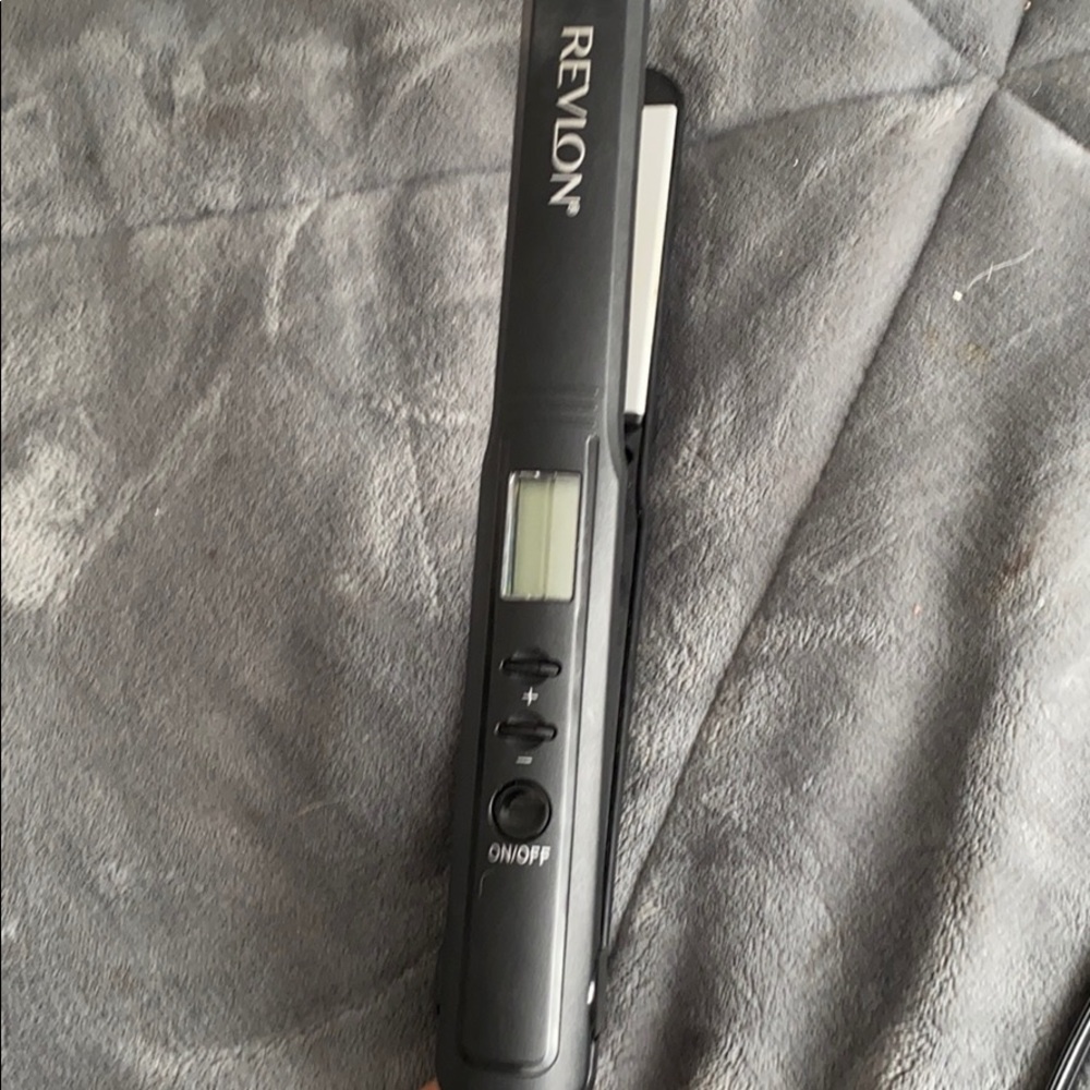 Revlon hair straightener